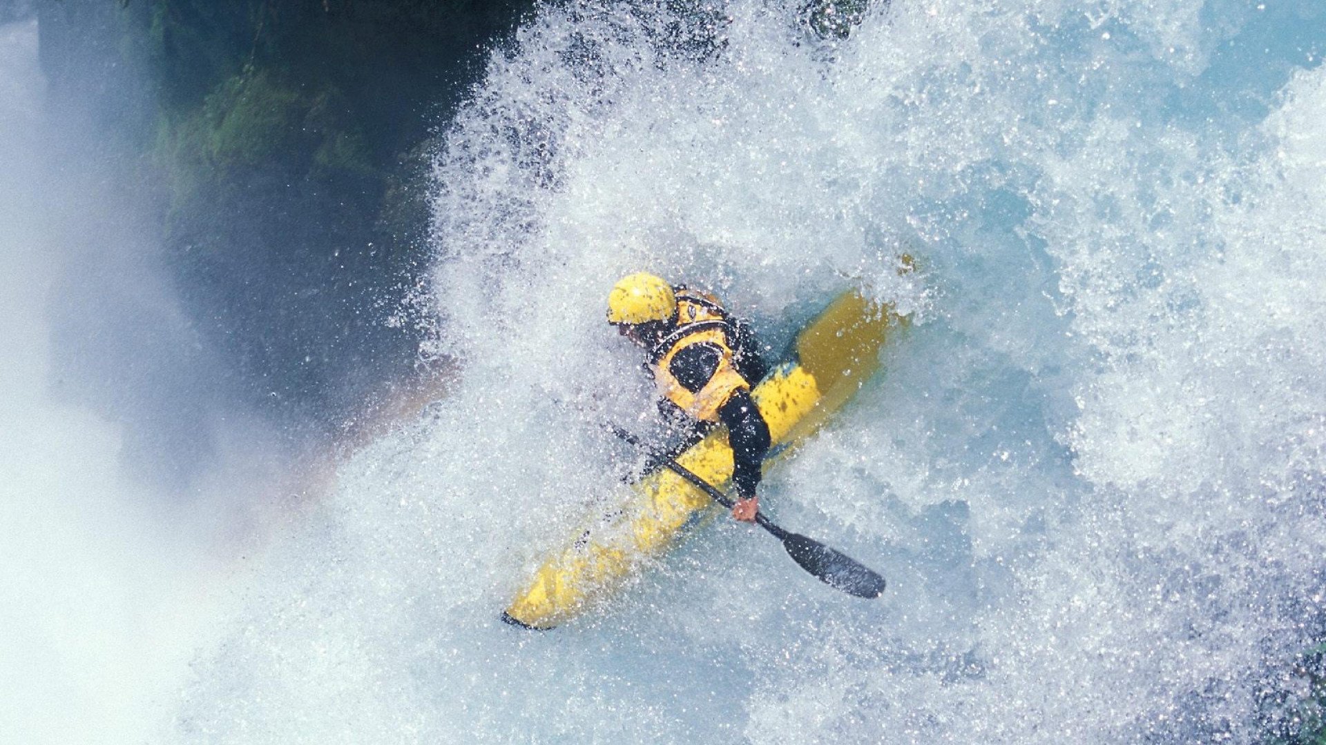 比利时骑手格里高利·瓦特莱特在2024年国际马术联合会障碍赛世界巡回赛中获得个人第五名，展现坚韧精神。